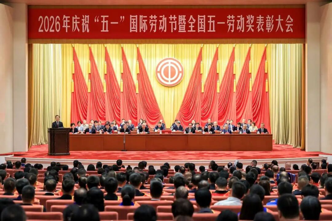致敬九州酷游官网奋斗者！ 五一焦芈见证钢铁匠心 青年前锋彰显钢铁担任